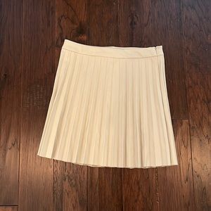 NWT BB Dakota Cream Faux Leather Skirt